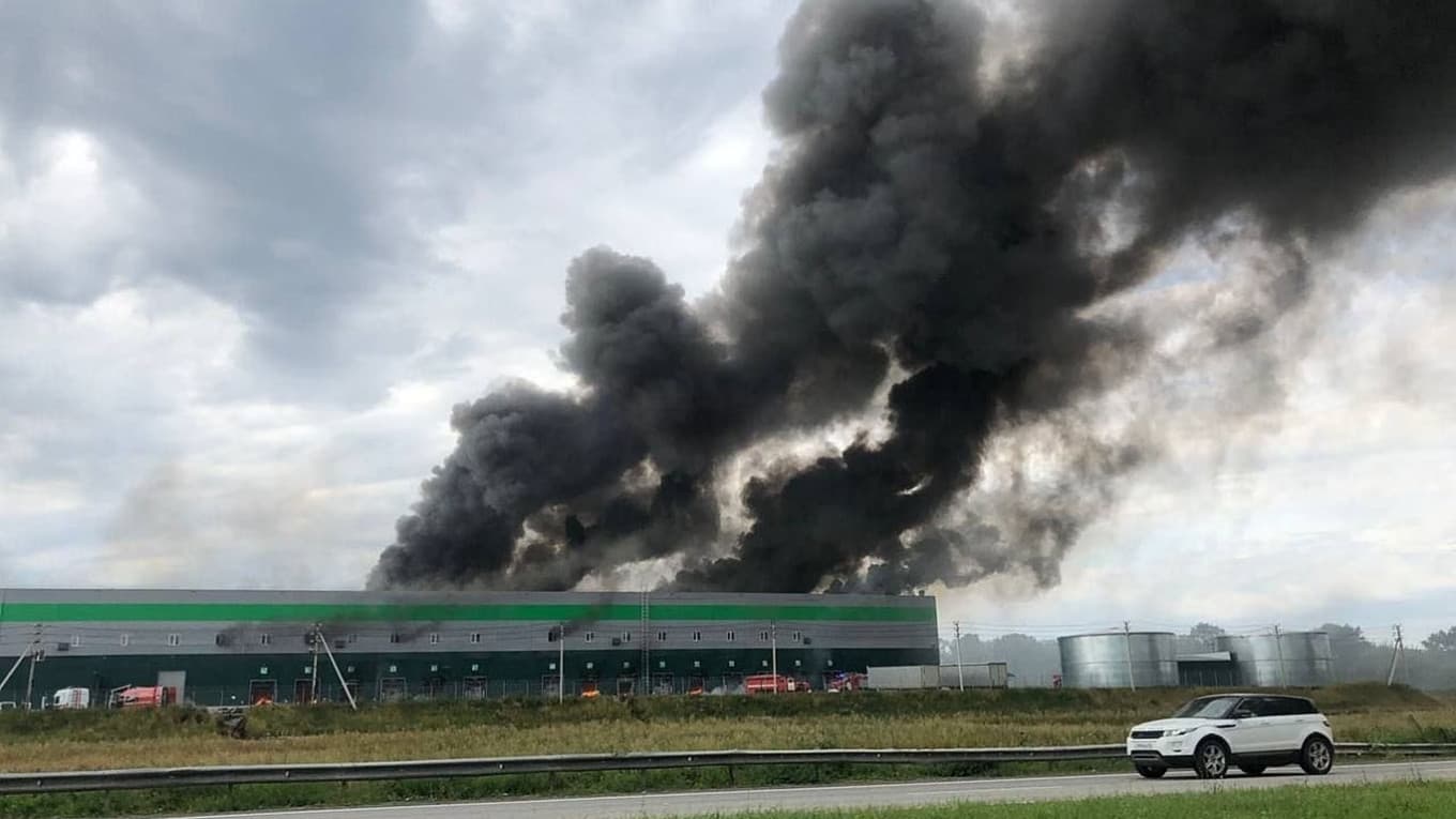 Ukrainian Drones Attack Wildberries Hub and Oil Refinery in Bashkortostan - The Moscow Times