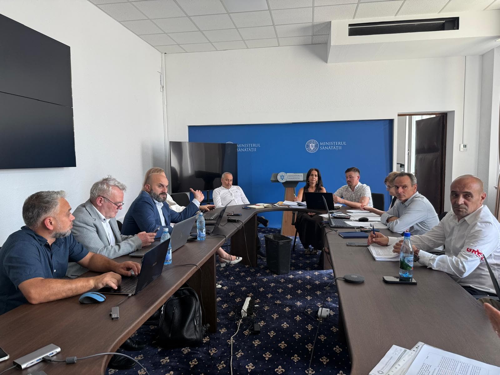 Sănătatea vorbește cu o singură voce: cele două federații reprezentative înaintează modelul comun de salarizare și îl vor apăra prin acțiuni comune | Federatia Sanitas din Romania