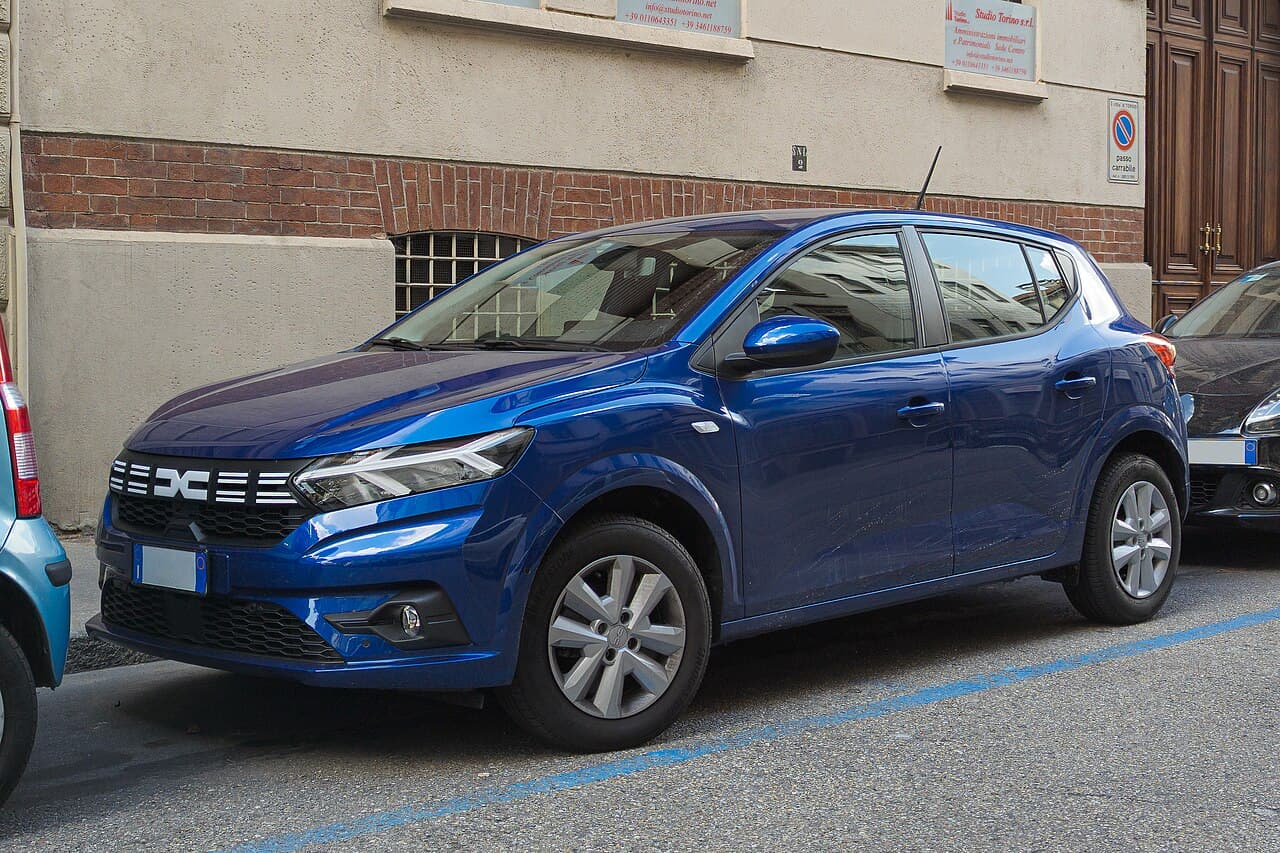 Dacia Sandero 2023 Front 1.jpg