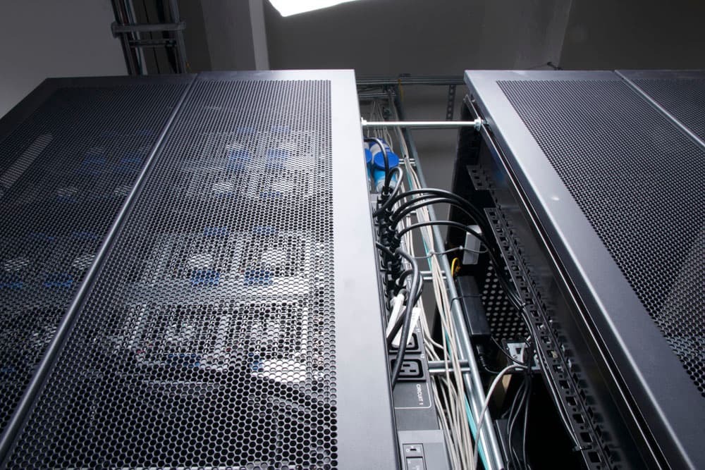 Bacloud.com data center 2.jpg