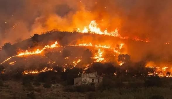 Alertă pentru românii aflați în Spania: risc ridicat de incendii în Valencia