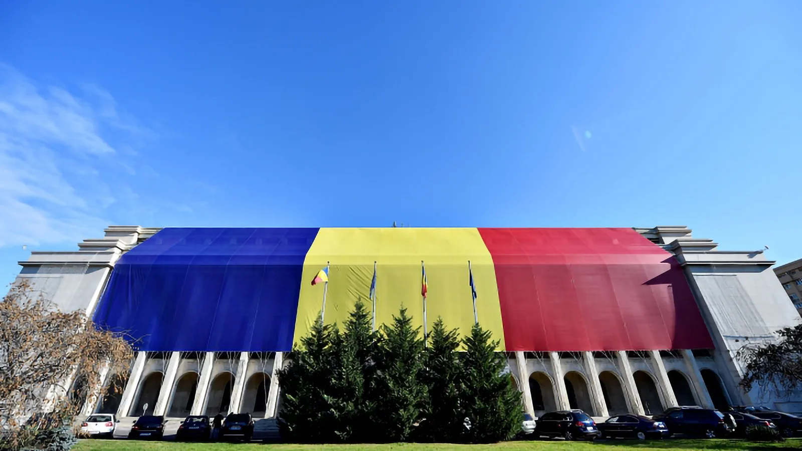 GALERIE FOTO | Clădiri celebre - Palatul Victoria, lucruri pe care le știai sau nu despre sediul