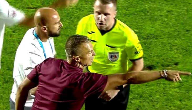 Daniel Pancu şi-a ieşit din minţi în Rapid - Dinamo! A intrat pe teren şi a fost eliminat de Horaţiu Feşnic - Antena Sport