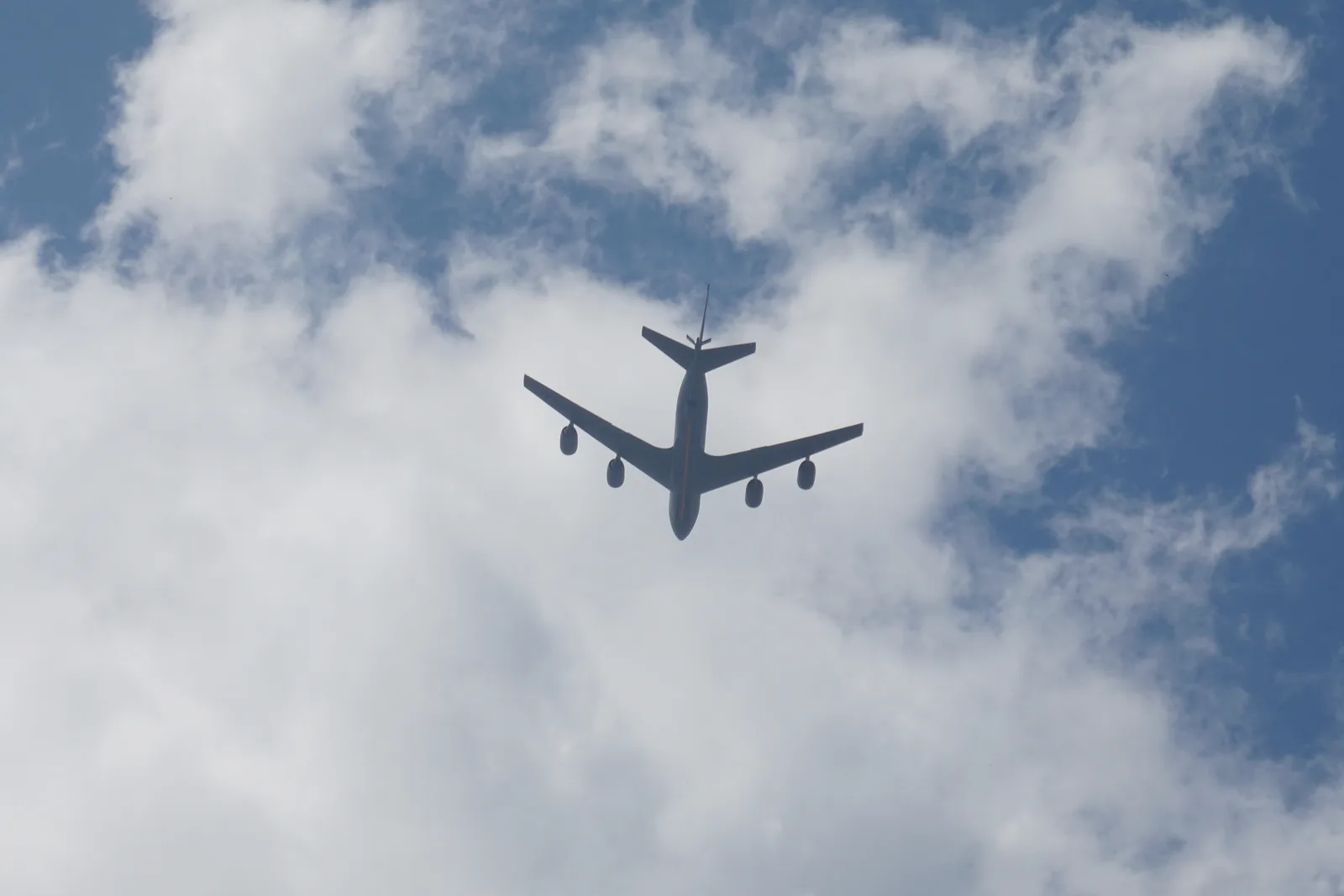 2022 Milwaukee Air & Water Show 086 (Wisconsin Air National Guard Boeing KC-135 Stratotanker).jpg