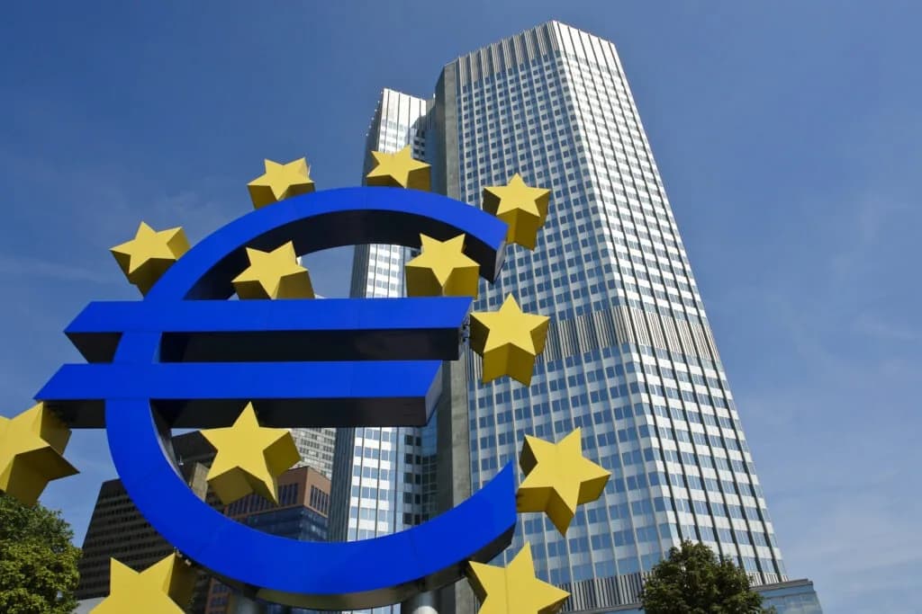 Banca Centrală Europeană menţine nemodificate ratele dobânzilor