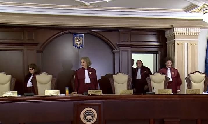 CCR, zi decisivă pentru România: legi cu miză de 1,7 miliarde de euro și scandalul presupusei întâlniri Bolojan–Tănăsescu | Site-ul de stiri al TVR
