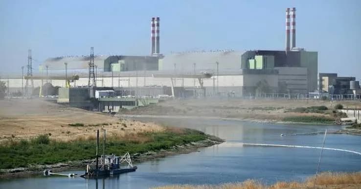 Ungaria evită oprirea centralei nucleare Paks | dinPOLITICA