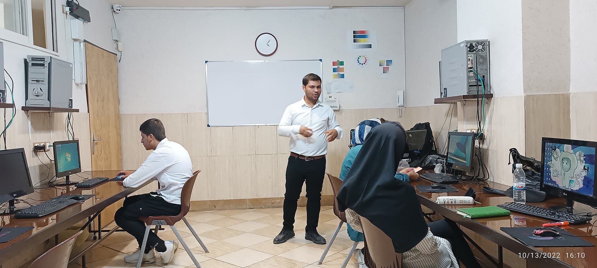 Computer teacher in institute.jpg