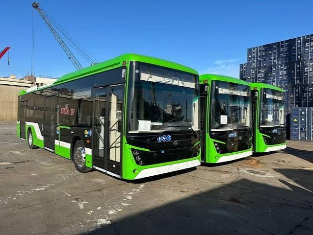VIDEO Primele autobuze electrice în București: A început montarea stațiilor de încărcare pentru cele 100 de autobuze cumpărate de la producătorul turc BMC / Care sunt cele 14 linii pe care vor