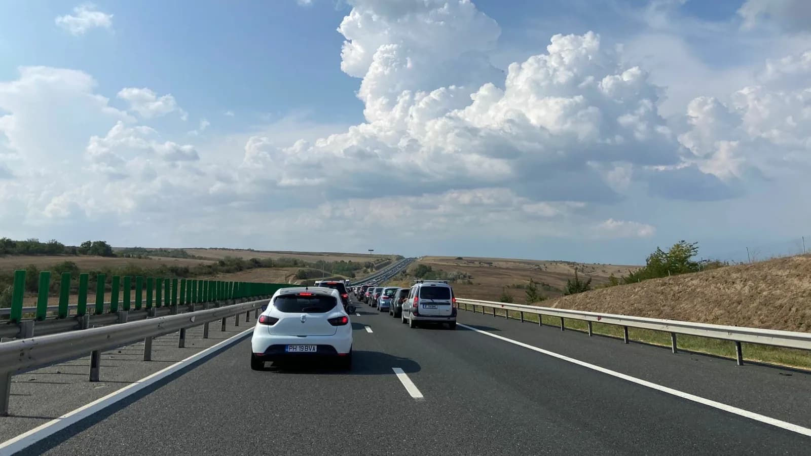 Accident cu şapte maşini pe Autostrada Soarelui, în județul Constanța. Circulaţia, restricţionată pe sensul spre București - Știrile ProTV