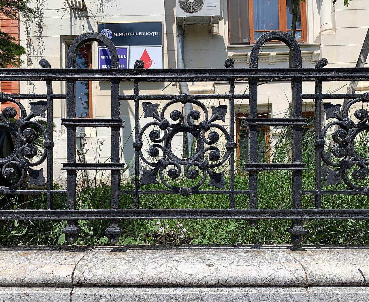 28-30 Strada General Henri Mathias Berthelot, Bucharest (02).jpg