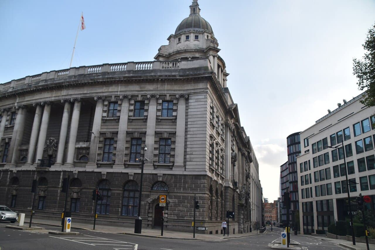Central Criminal Court (The Old Bailey) - geograph.org.uk - 7044824.jpg