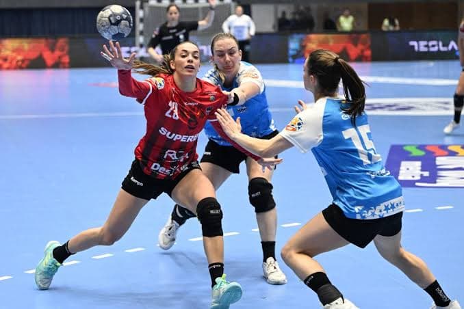 Spectacol în Supercupa României! Gloria Bistrița - CSM București, meci cu 78 de goluri | Handbal | iAM SPORT