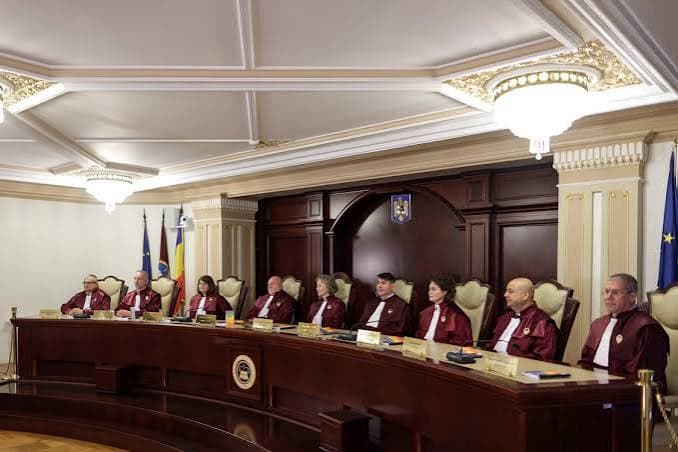 CCR a votat 5-3 pentru amendamentul care îl lasă pe Fritz fără mandat. Cine a fost pentru și cine împotrivă SURSE | adevarul.ro