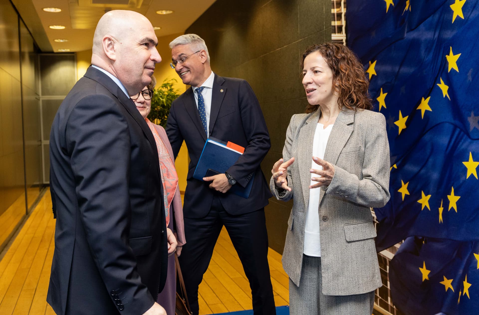 Visit of Ilie Bolojan, Romanian Prime Minister, to the European Commission (P-069119 00-04).jpg